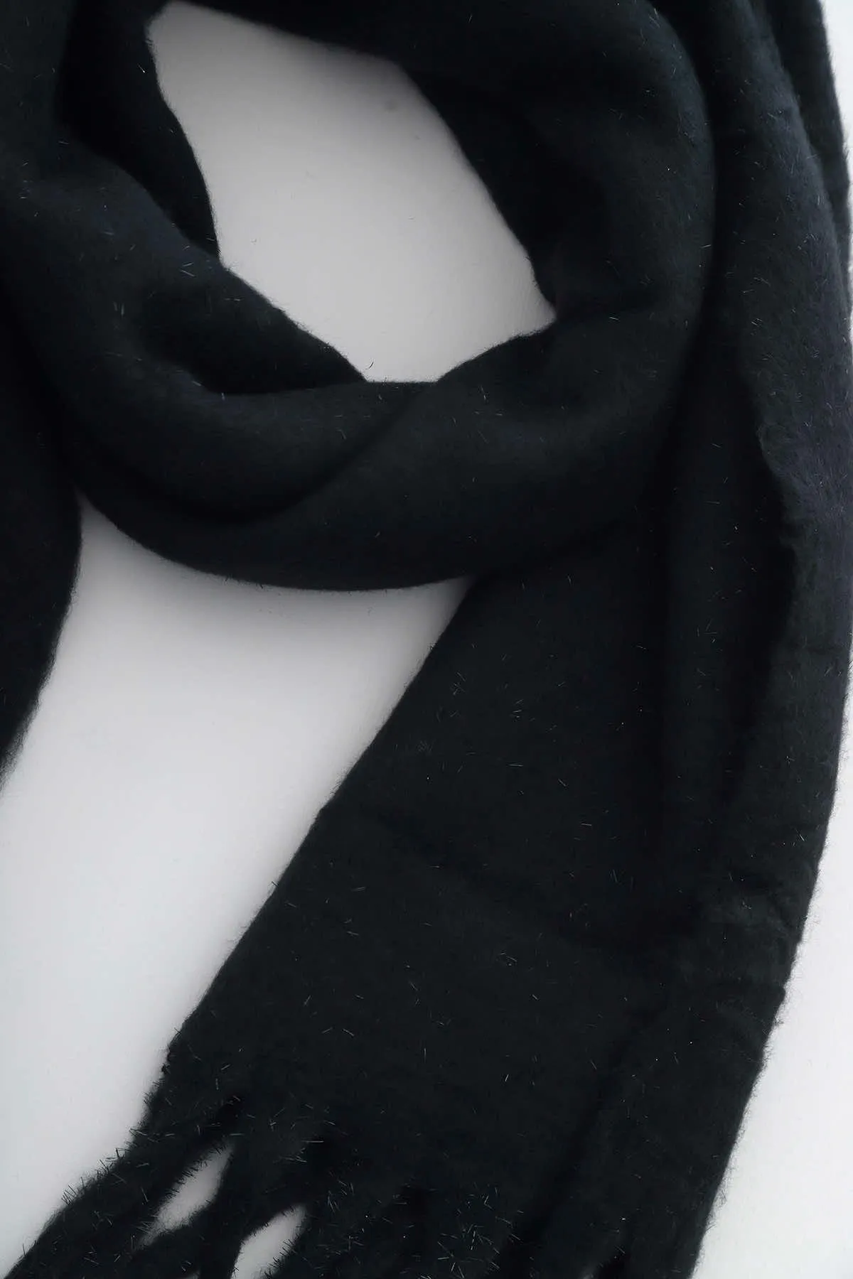 Ethal Scarf Black