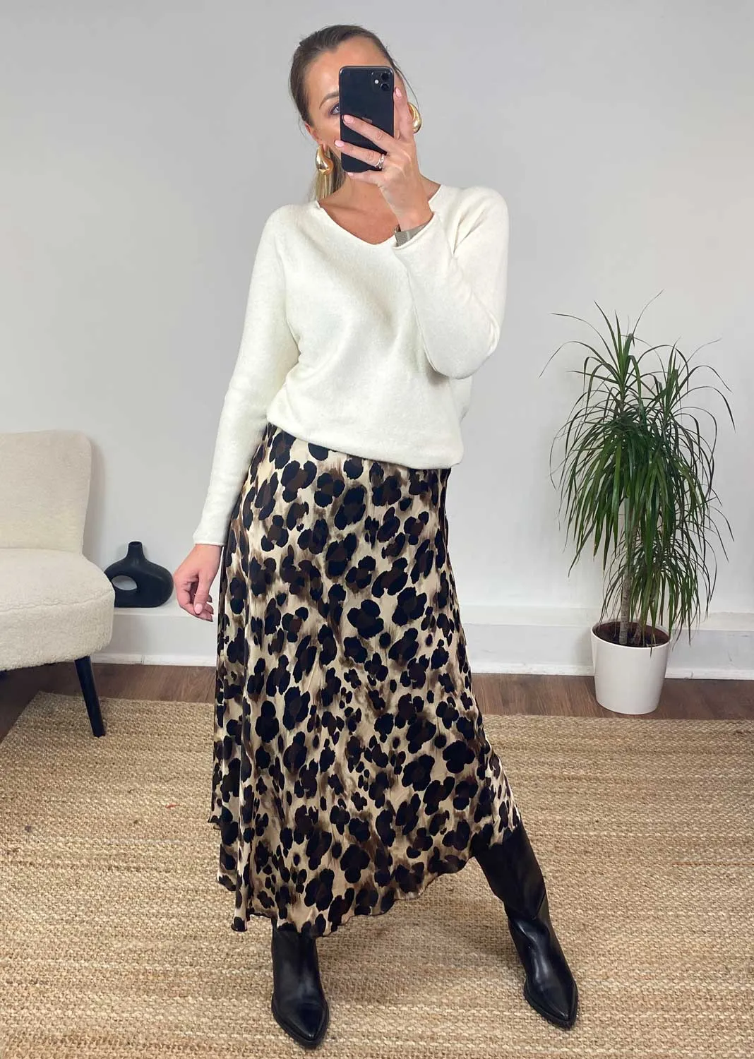 Kyra Silk Leopard Skirt in Brown