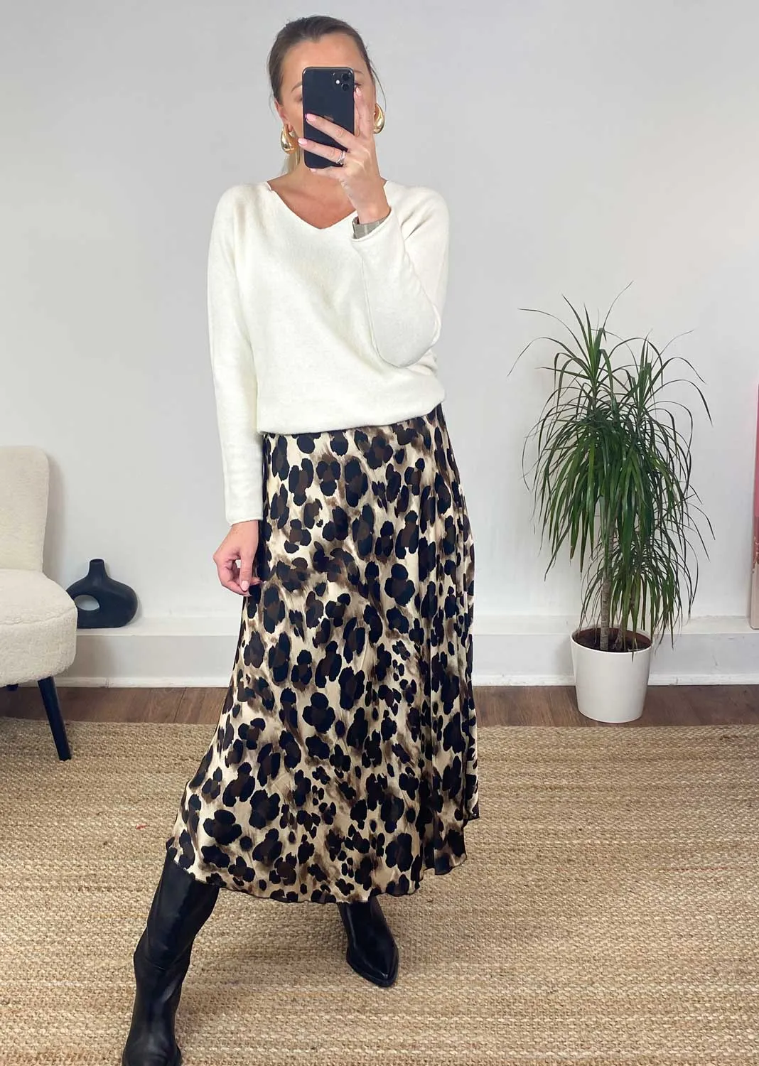 Kyra Silk Leopard Skirt in Brown