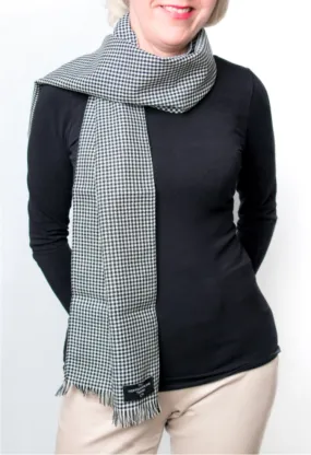 Short Fine Wool Scarf