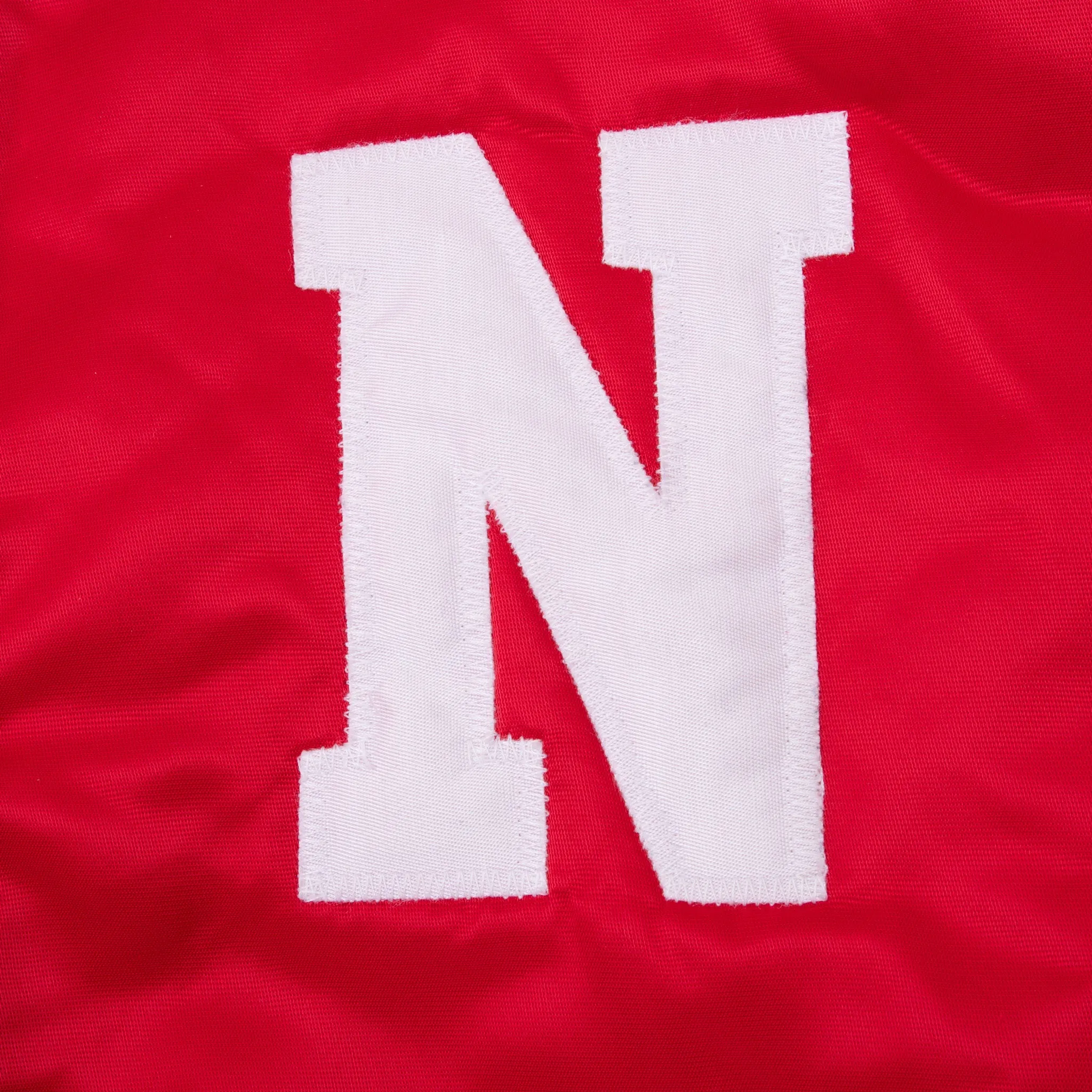 VINTAGE NCAA NEBRASKA SATIN CHALK LINE BOMBER JACKET 1990S XL