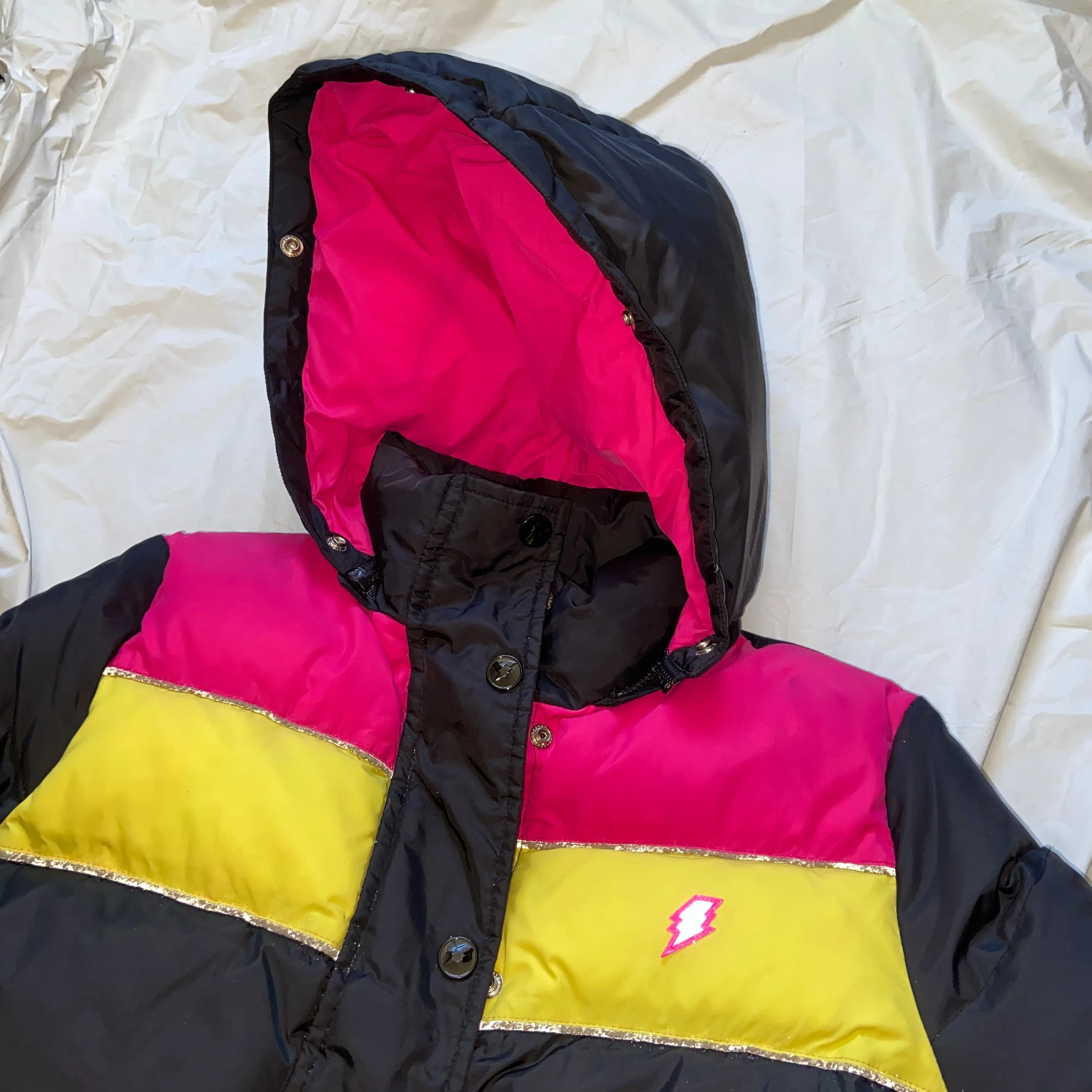 W&LT "KISS THE FUTURE" goose down puffer jacket with hood M