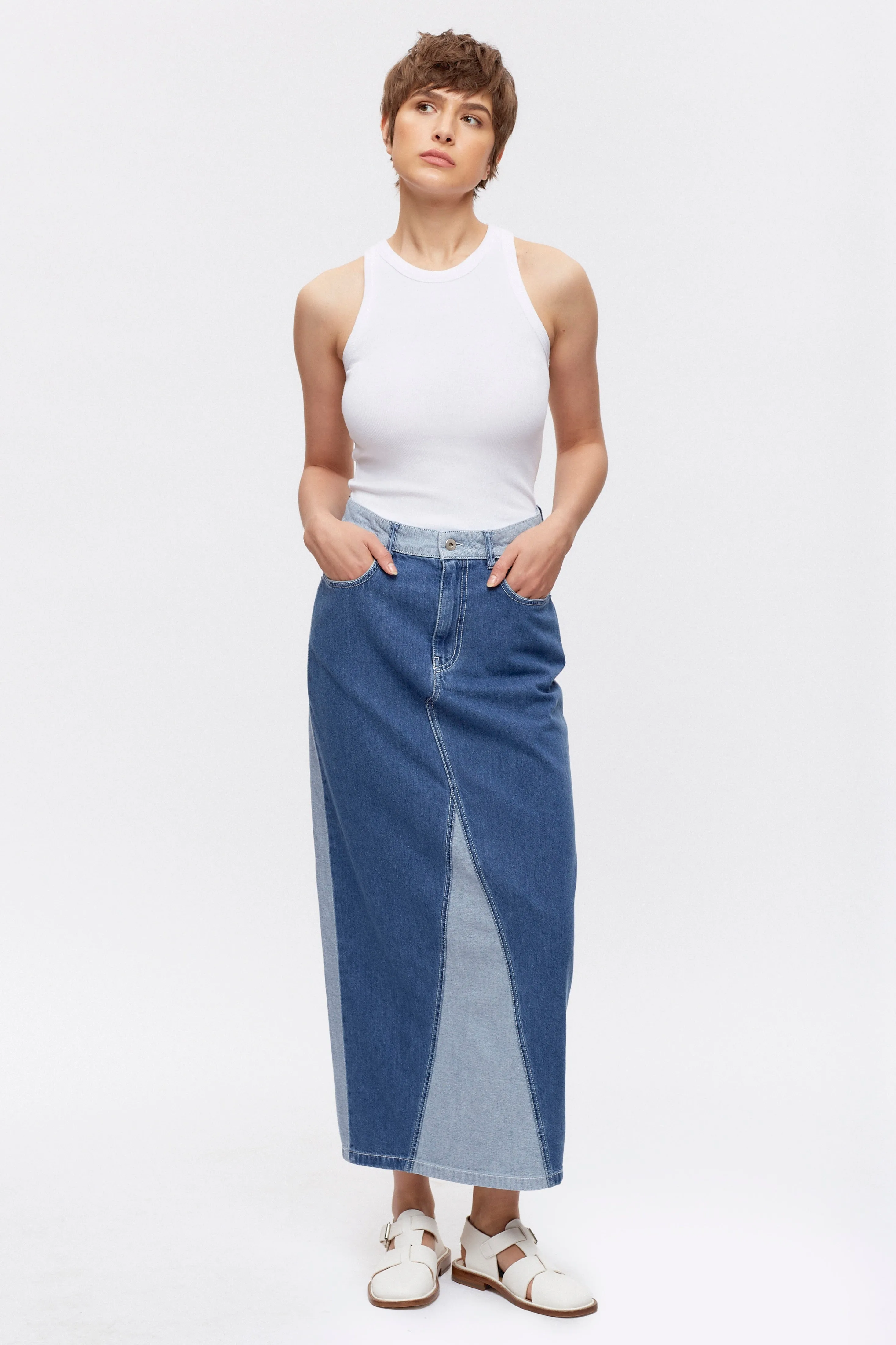 Women's Lily Denim Skirt in Med Wash